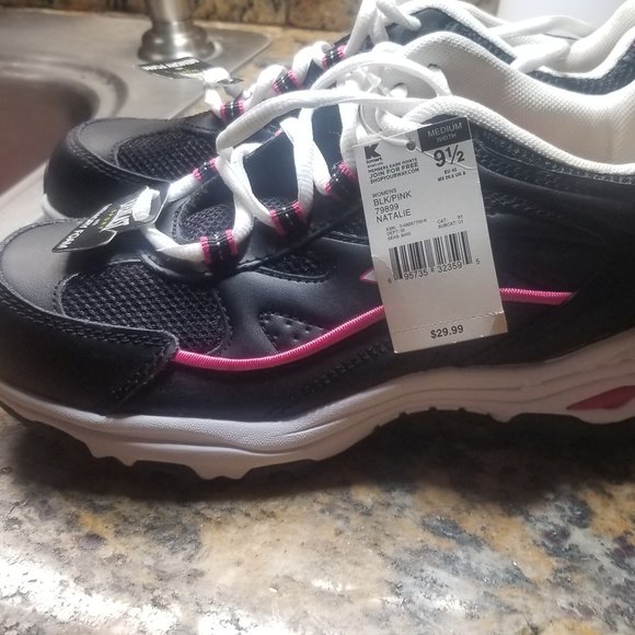 NWT LEATHER EVERLAST TENNIS WOMENS 9.5  BLACK A ND PINK  NEVER WORN !!!! - Picture 3 of 11